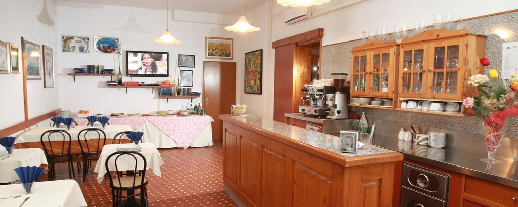 Hotel San Vitale Медичина Экстерьер фото