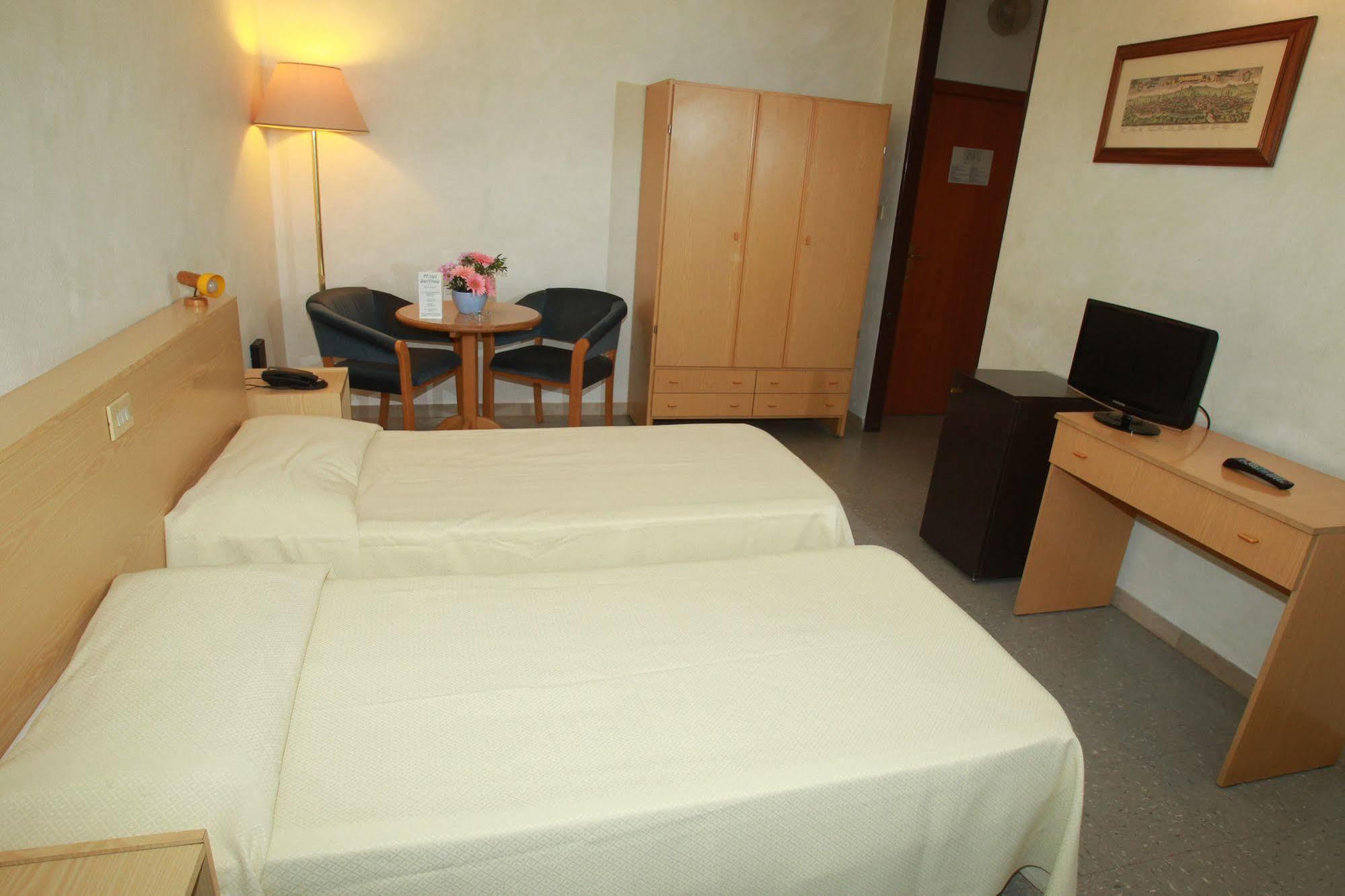 Hotel San Vitale Медичина Экстерьер фото