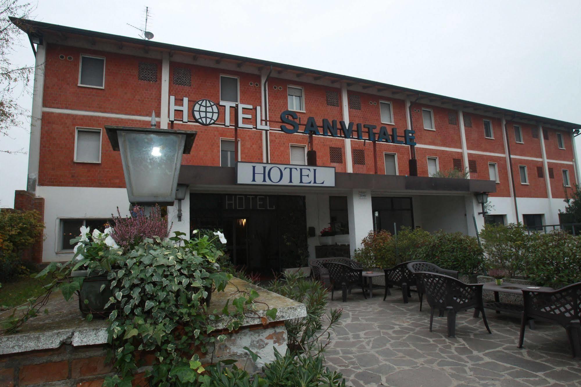 Hotel San Vitale Медичина Экстерьер фото